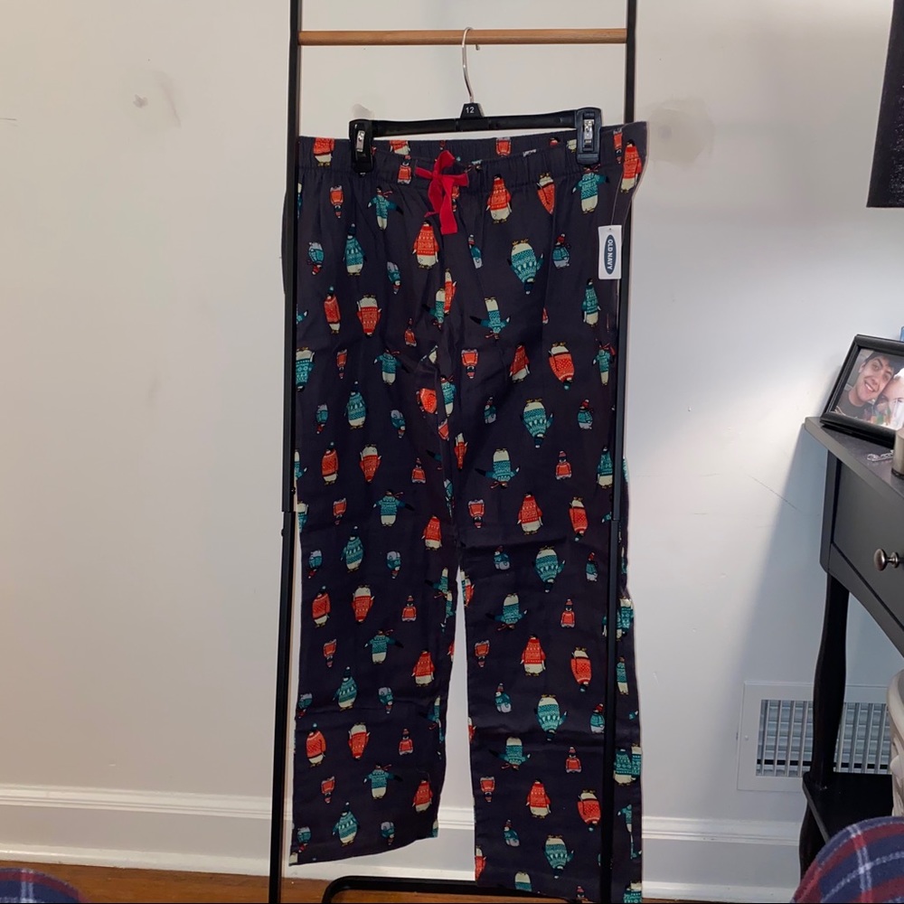 NWT Old Navy Christmas Penguin PJ Pants -L